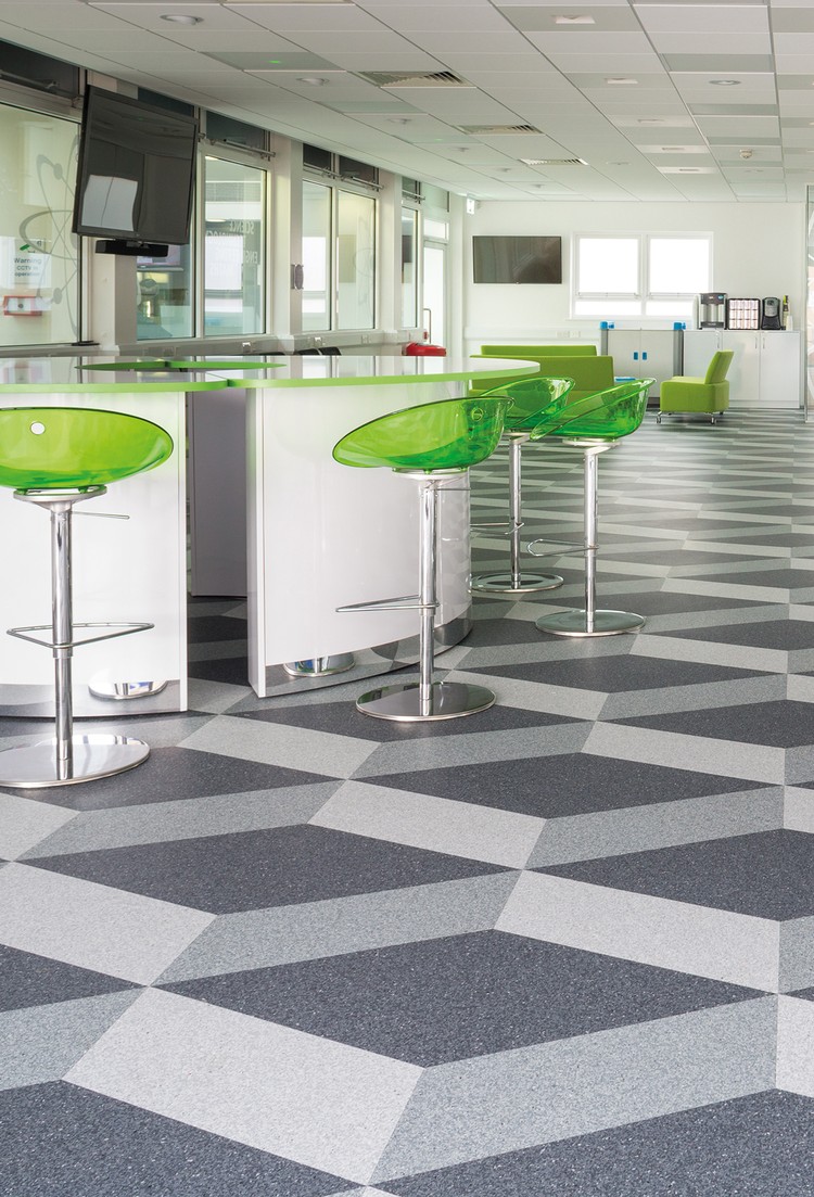 Classic Mystique PUR vinyl flooring installation photograph 2