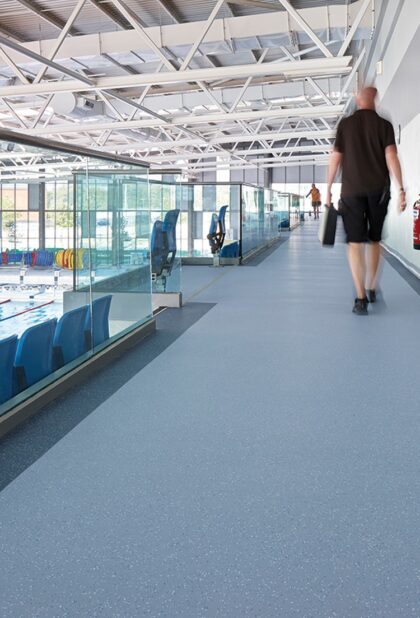 Polysafe Verona PUR: Original safety vinyl flooring in a commercial interior