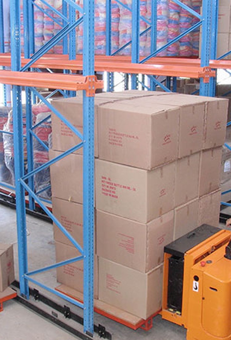 Drive-In / Drive-Through Racking photograph 5