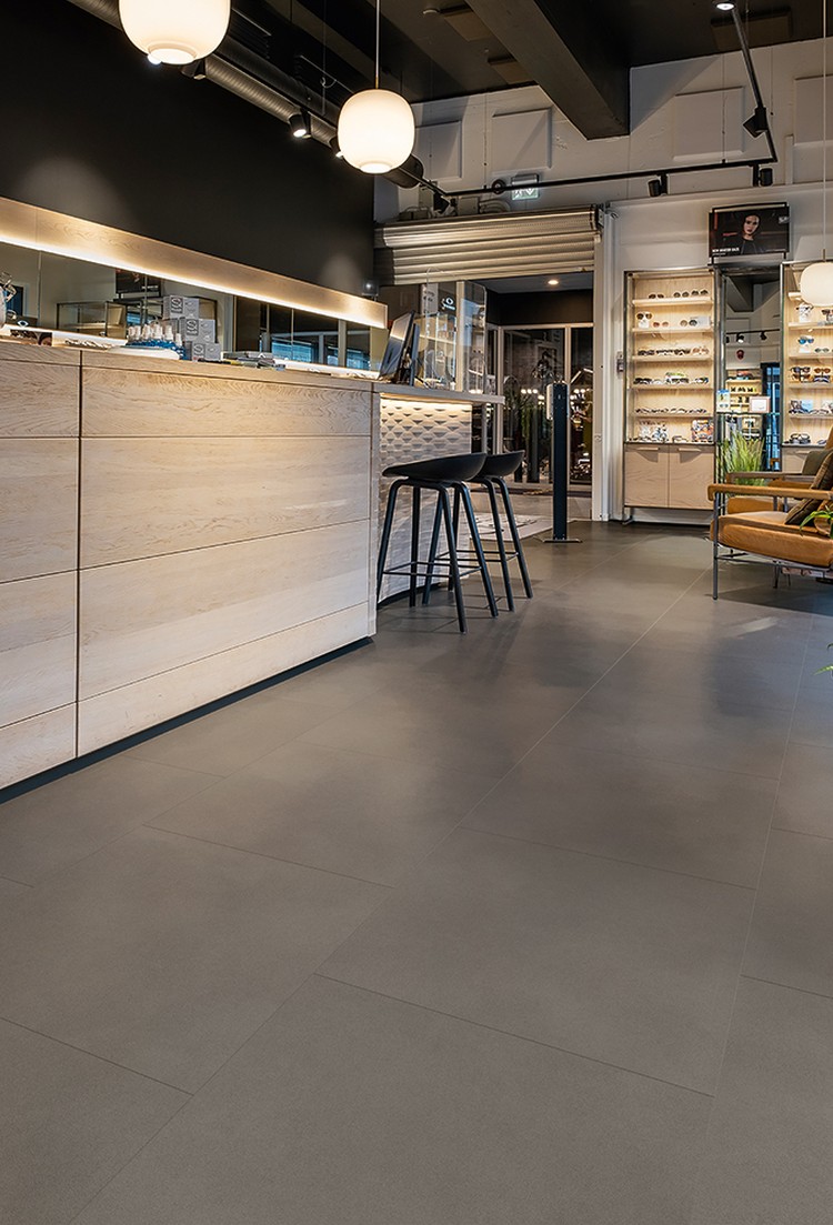 Expona Simplay 19dB PUR acoustic vinyl flooring installation photograph 3