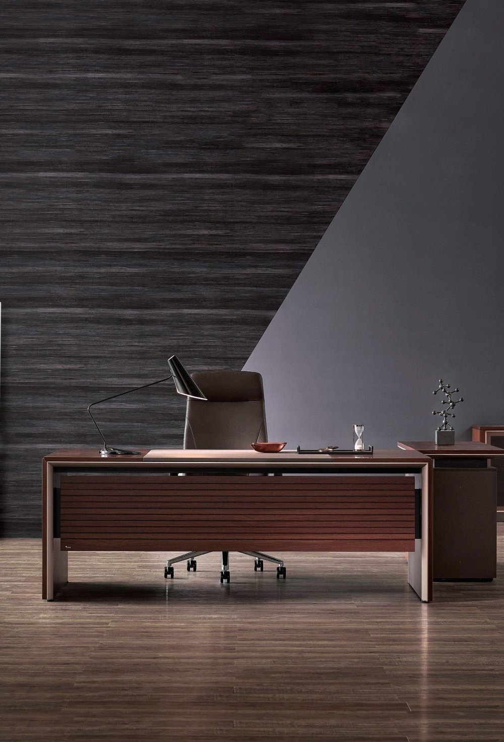 Monarch Executive Desk