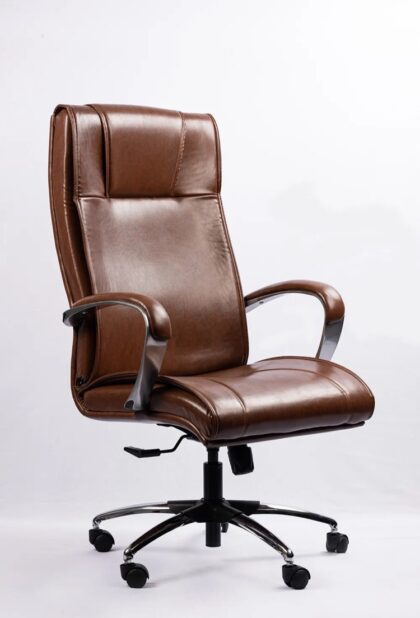 NX L1 Executive Chair - side view