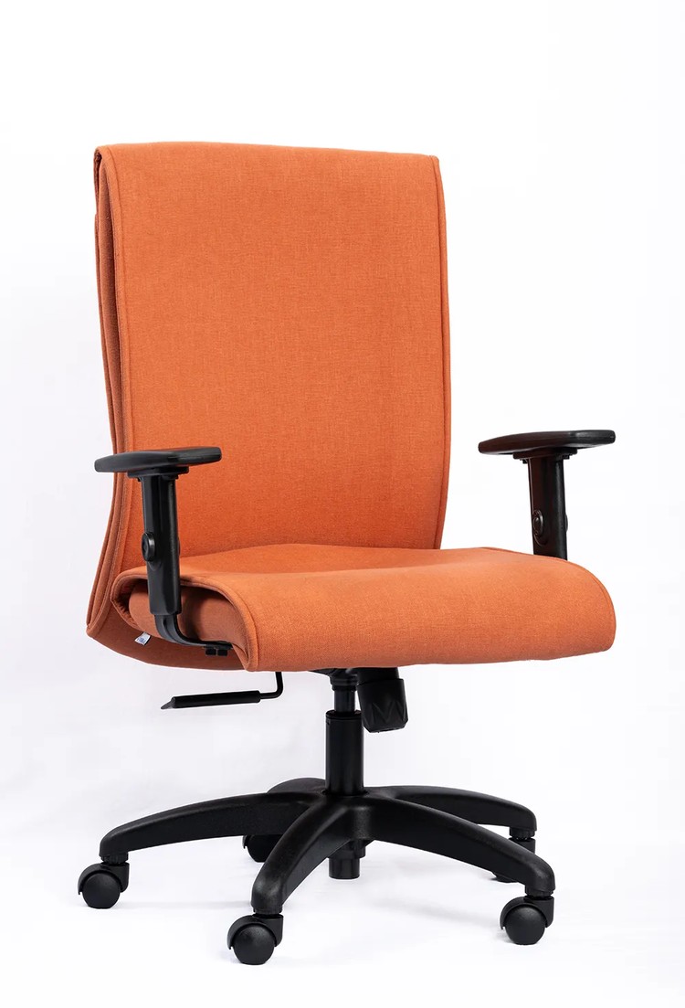 NX 112 Nylon Base, three-quarter view