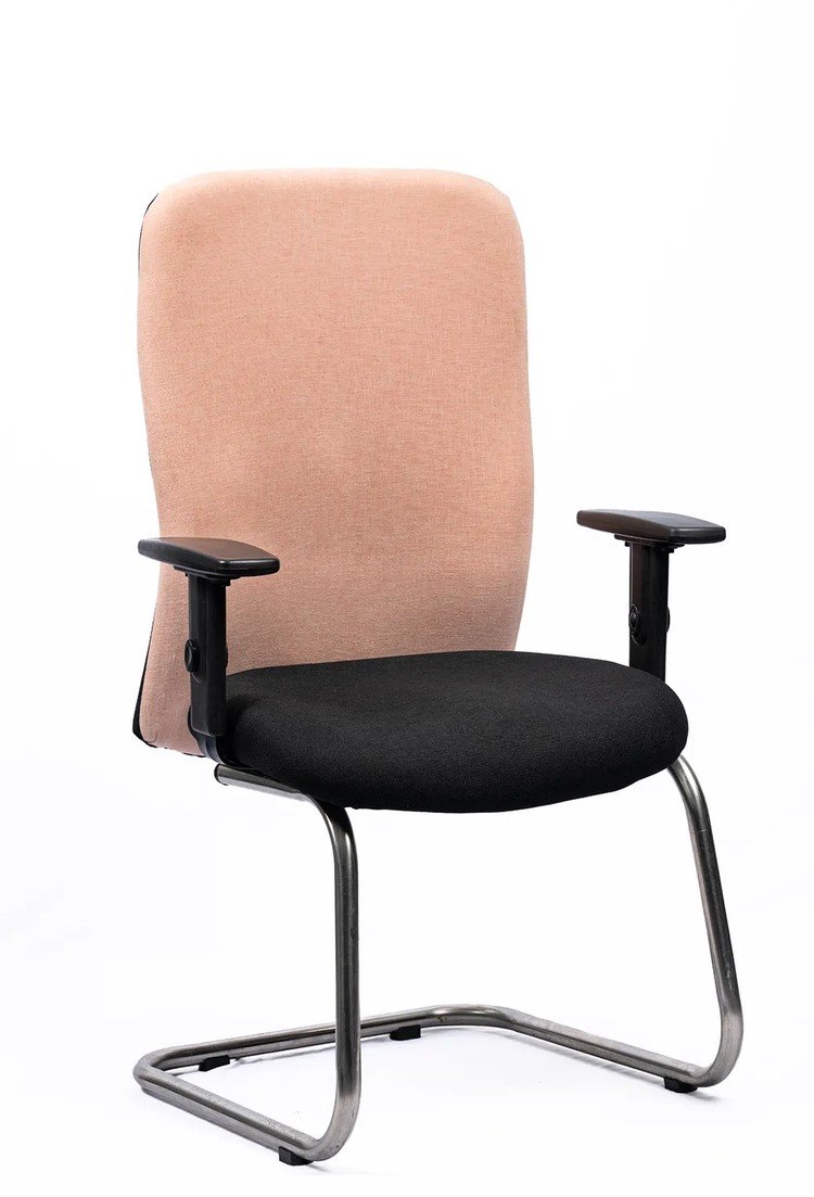 NX 152 Visitor Chair, three-quarter view