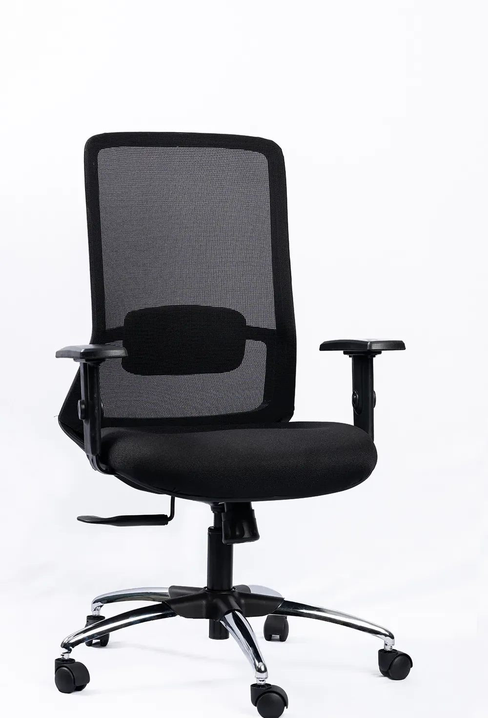NX NOVE mesh chair with chrome base, three-quarter view